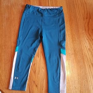 Under Armour  compression capri leggings